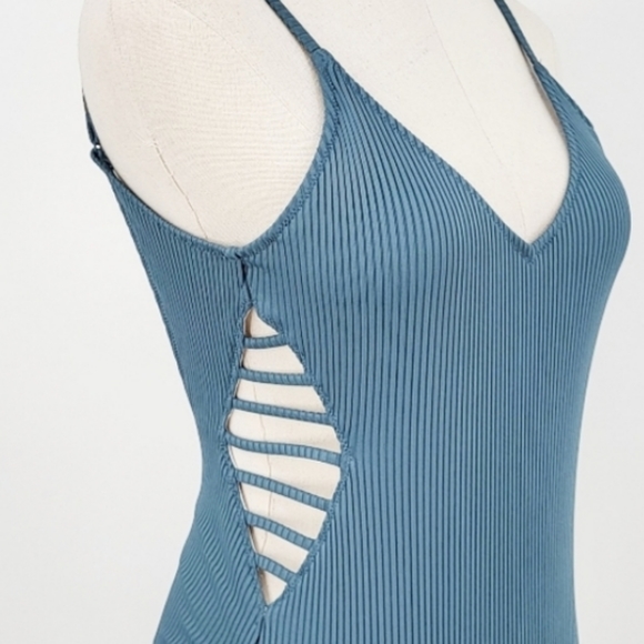 VS Pink Strappy Side Ribbed One Piece size small Swimwear - Picture 10 of 10